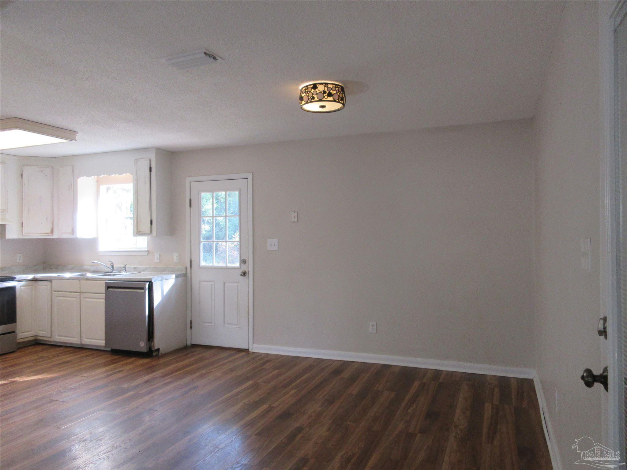 5401 Delona Road Milton, FL 32583 - Photo 12 of 42