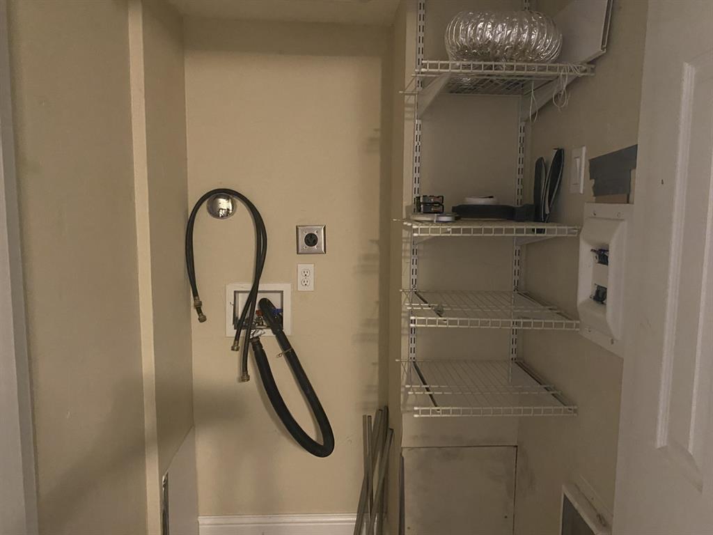 2627 Douglas Avenue, Unit 205 Dallas, TX 75219 - Photo 11 of 17 a shower