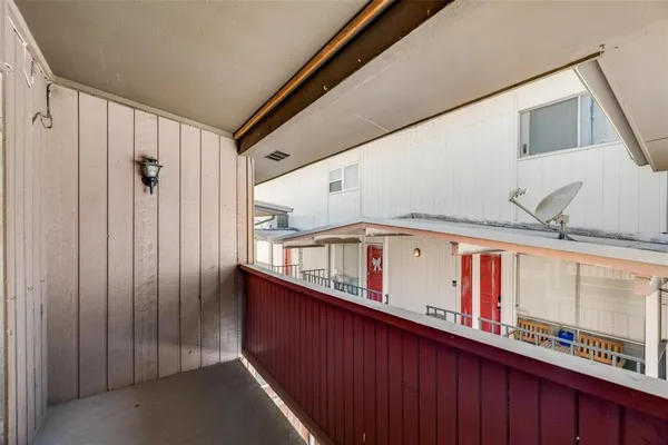 $850 | 2627 Douglas Avenue, Unit 205, Dallas, TX 75219