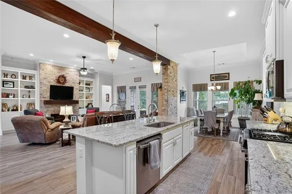 $475,000 | 1121 Cypress Crossing Drive, Madisonville, LA 70447