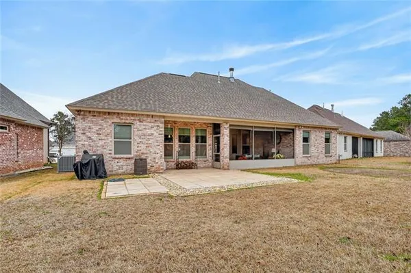$475,000 | 1121 Cypress Crossing Drive, Madisonville, LA 70447