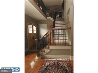 600 St Georges Road Philadelphia, PA 19119 - Photo 2 of 12 Foyer