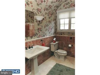 600 St Georges Road Philadelphia, PA 19119 - Photo 10 of 12 Bathroom