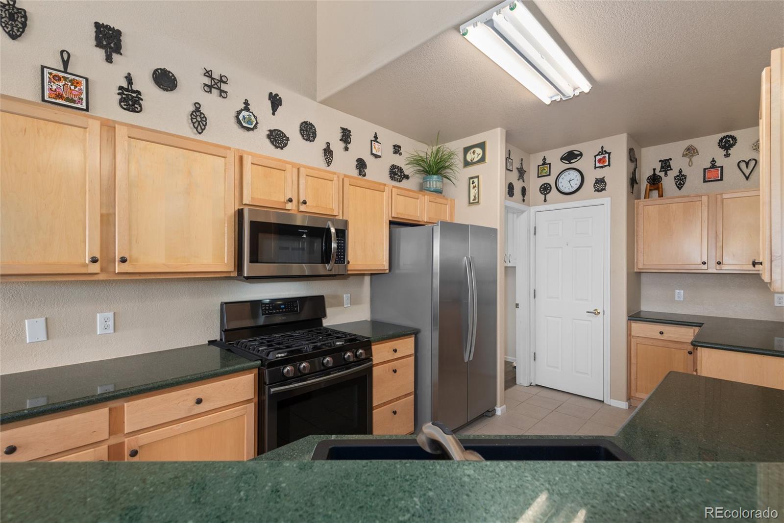 6686 South Reed Way, Unit B Littleton, CO 80123 - Photo 14 of 48