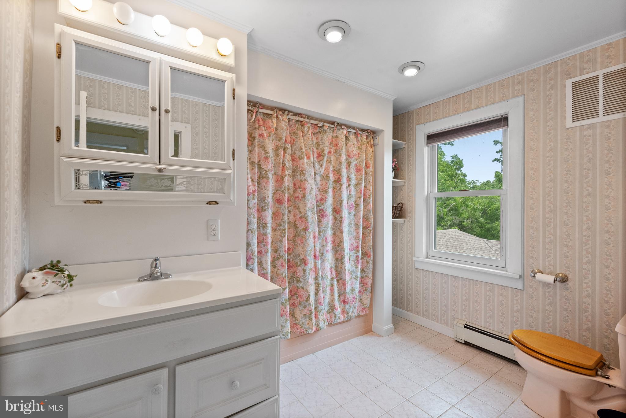233 Cafferty Road Pipersville, PA 18947 - Photo 14 of 31 Gallery Image 14