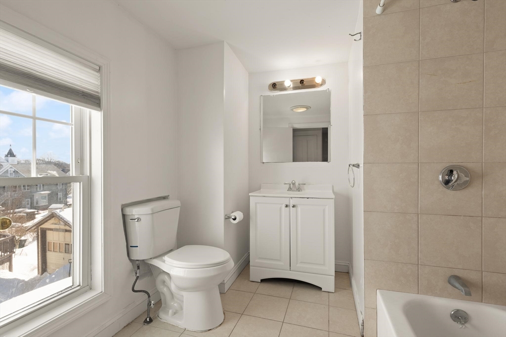 22 Scott Street Woburn, MA 01801 - Photo 11 of 29