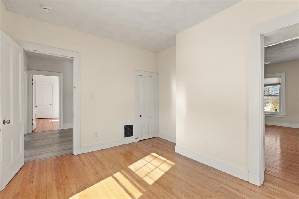 22 Scott Street Woburn, MA 01801 - Photo 16 of 29