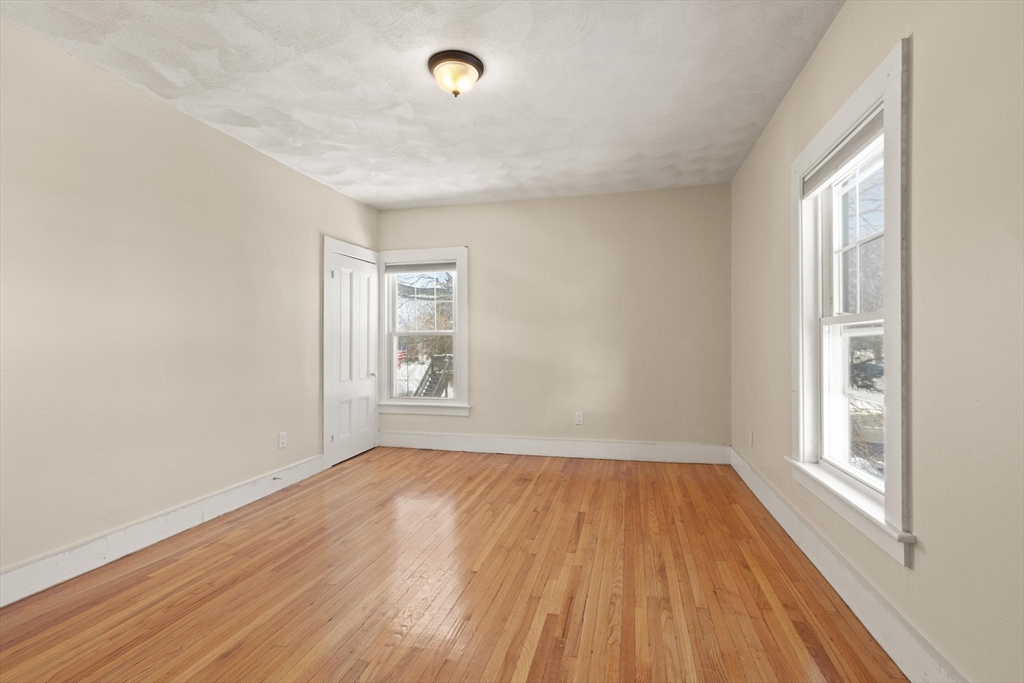 22 Scott Street Woburn, MA 01801 - Photo 17 of 29
