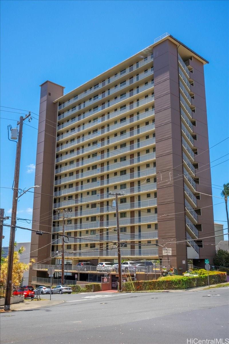 1420 Victoria Street, Unit 1301 Honolulu, HI 96822 - Photo 2 of 20 a front view of a building