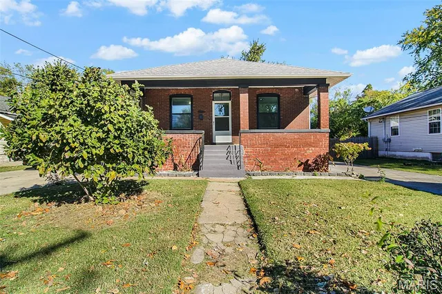 $250,000 | 2821 Edwards Street, Granite City, IL 62040