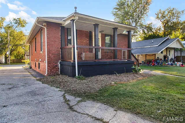 $250,000 | 2821 Edwards Street, Granite City, IL 62040