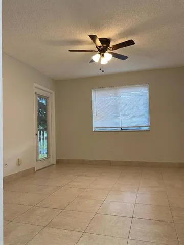 $1,950 | 1027 Coral Club Drive, Unit 1027, Coral Springs, FL 33071