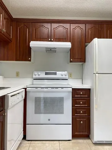 $1,950 | 1027 Coral Club Drive, Unit 1027, Coral Springs, FL 33071