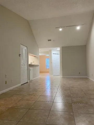 $1,950 | 1027 Coral Club Drive, Unit 1027, Coral Springs, FL 33071