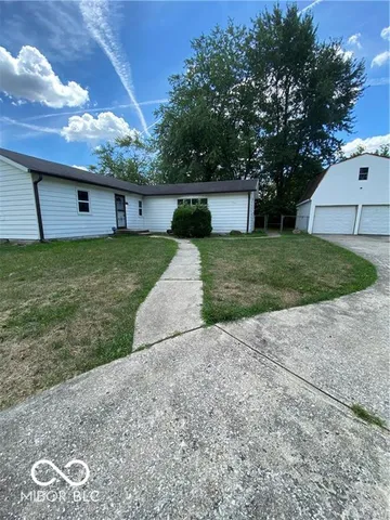 $1,600 | 7307 West Henry Street, Indianapolis, IN 46231