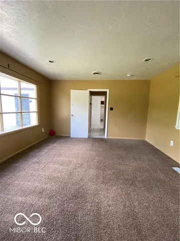 $1,600 | 7307 West Henry Street, Indianapolis, IN 46231