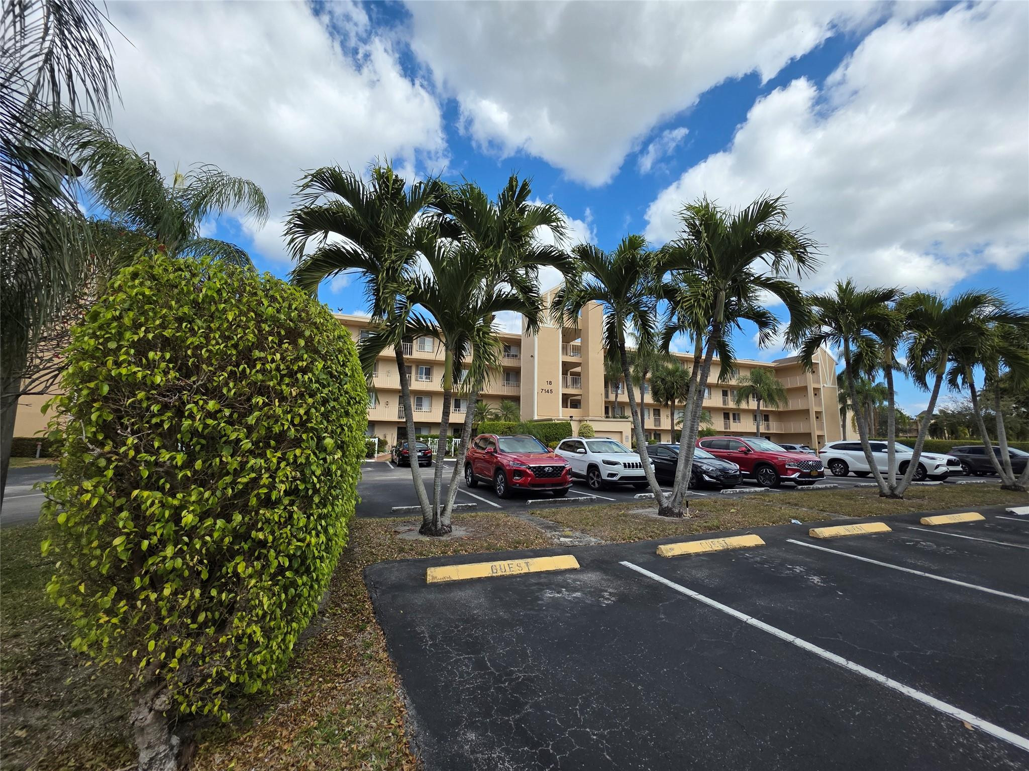7145 Huntington Lane, Unit 208 Delray Beach, FL 33446 - Photo 18 of 22 Photo 18
