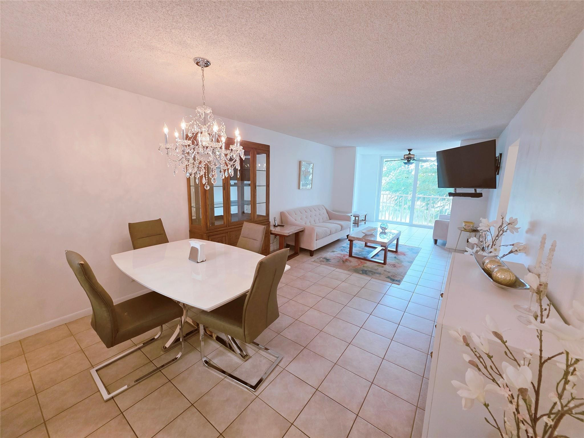 7145 Huntington Lane, Unit 208 Delray Beach, FL 33446 - Photo 4 of 22 Photo 4