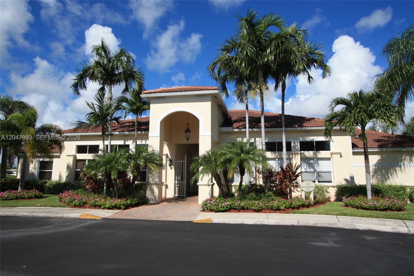 1595 Seagrape Way Hollywood, FL 33019 - Photo 30 of 39 Clubhouse with Gym, Clubroom and Office