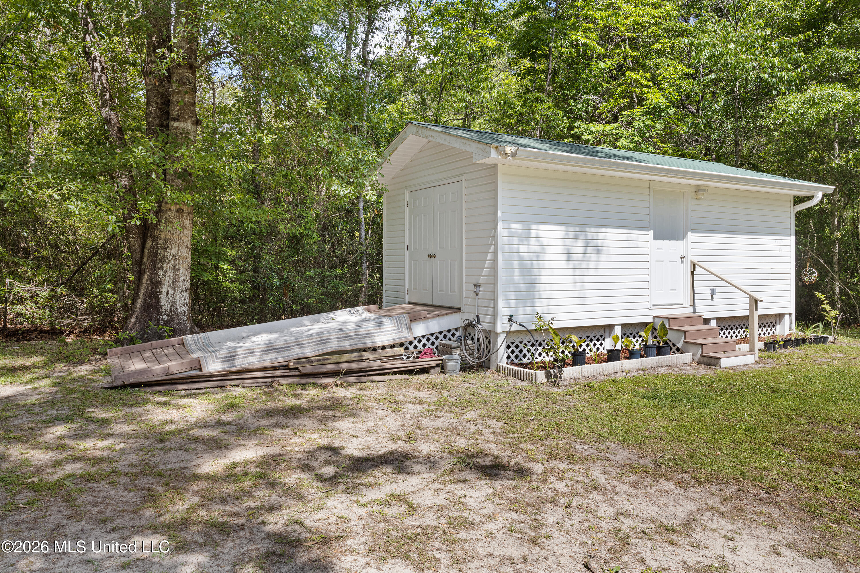 18114 Bert Dedeaux Road Saucier, MS 39574 - Photo 34 of 36 00037