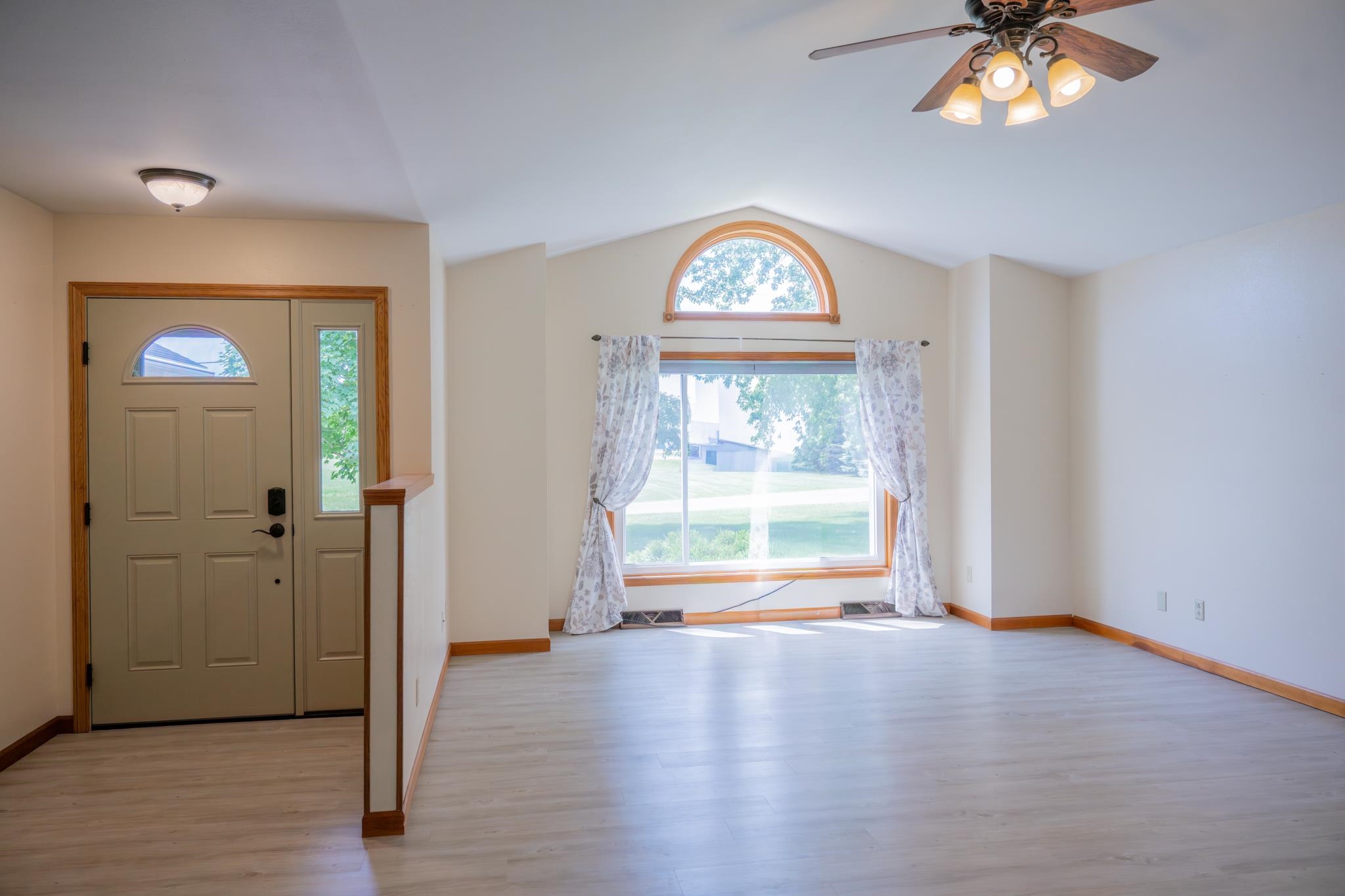 E6649 Fawn Valley Drive Reedsburg, WI 53959 - Photo 7 of 70