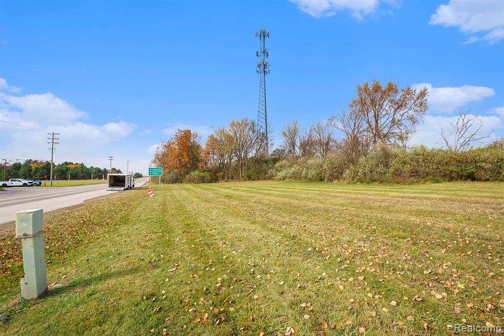8815 East Holly Road Holly, MI 48442 - Photo 23 of 27