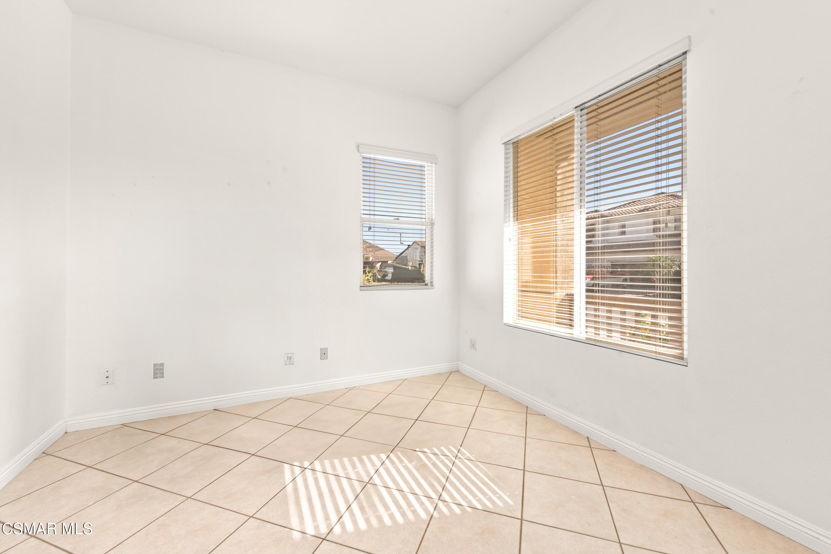 5953 Piuma Court Simi Valley, CA 93063 - Photo 11 of 90 Office/Bedroom
