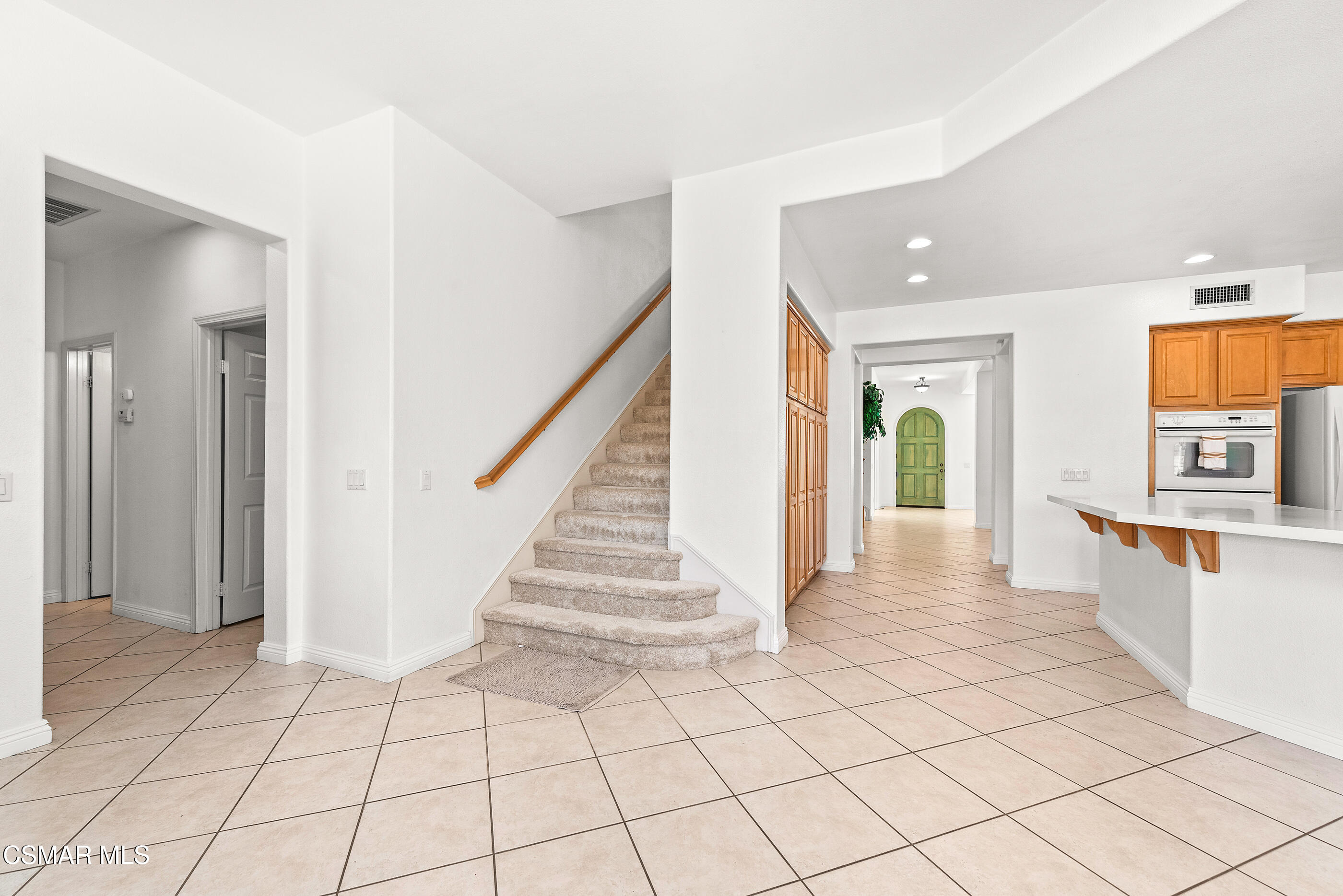 5953 Piuma Court Simi Valley, CA 93063 - Photo 30 of 90 Stairway