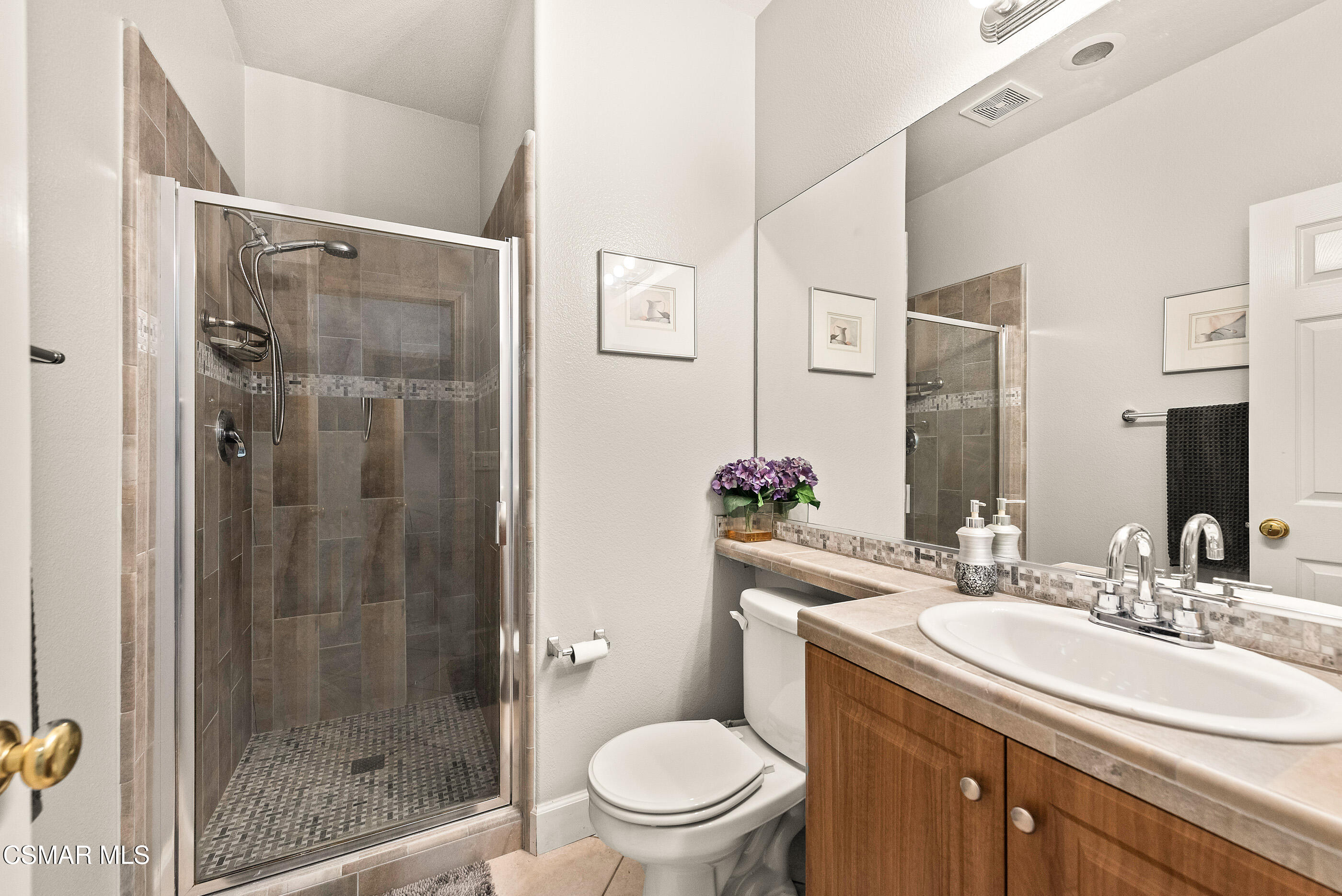 5953 Piuma Court Simi Valley, CA 93063 - Photo 34 of 90 Bathroom