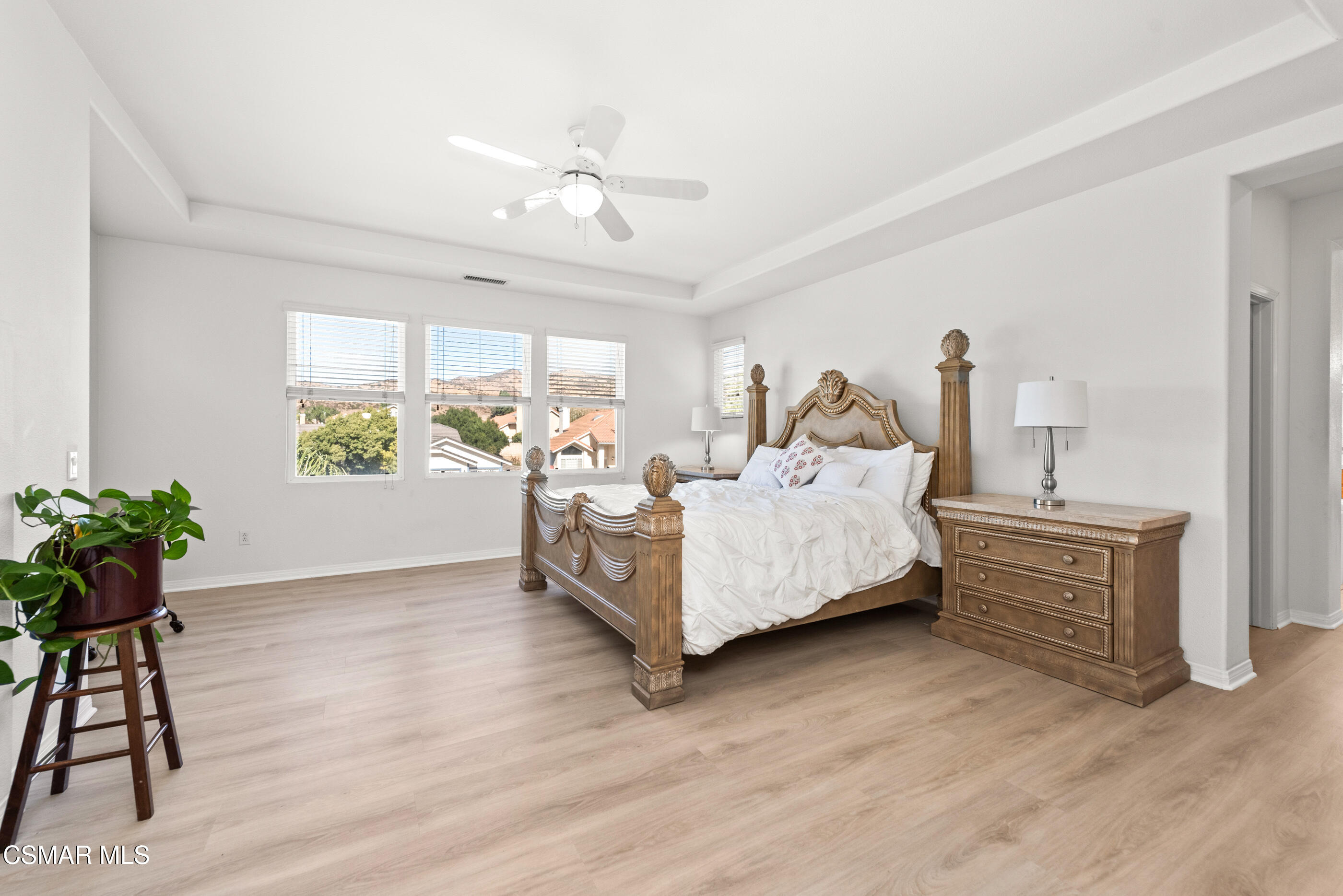5953 Piuma Court Simi Valley, CA 93063 - Photo 46 of 90 Primary Bedroom