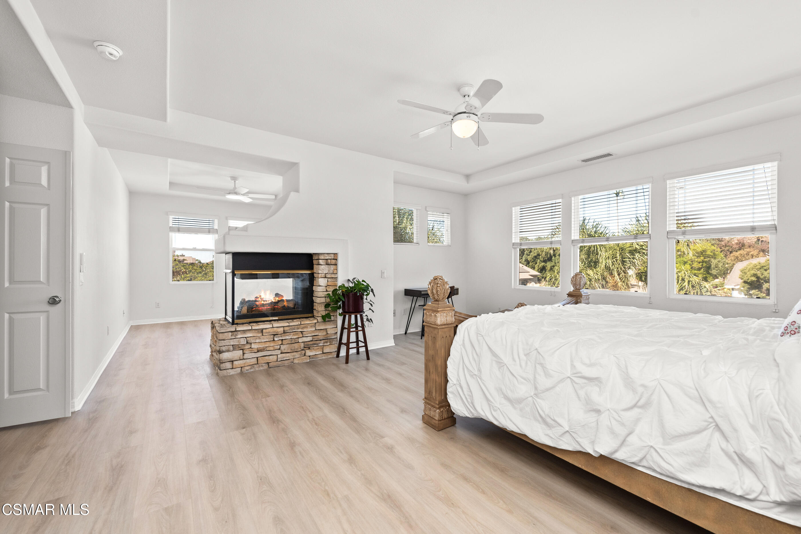 5953 Piuma Court Simi Valley, CA 93063 - Photo 47 of 90 Primary Bedroom