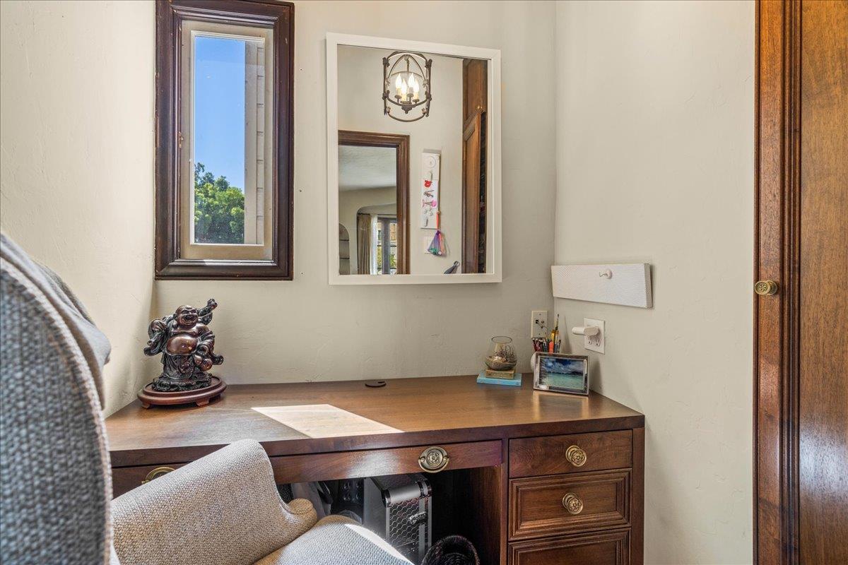 15 Rico Way, Unit 3 San Francisco, CA 94123 - Photo 15 of 46 a room with furniture and window