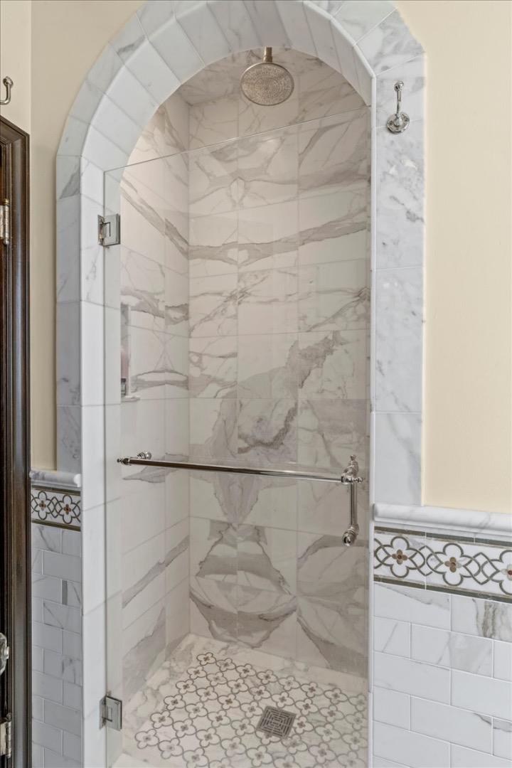 15 Rico Way, Unit 3 San Francisco, CA 94123 - Photo 24 of 46 a bathroom with a shower