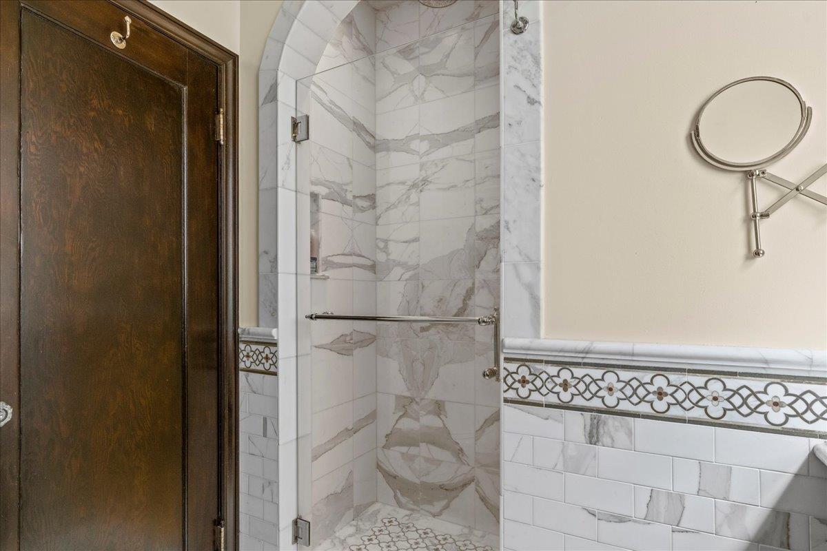 15 Rico Way, Unit 3 San Francisco, CA 94123 - Photo 25 of 46 a bathroom with a shower