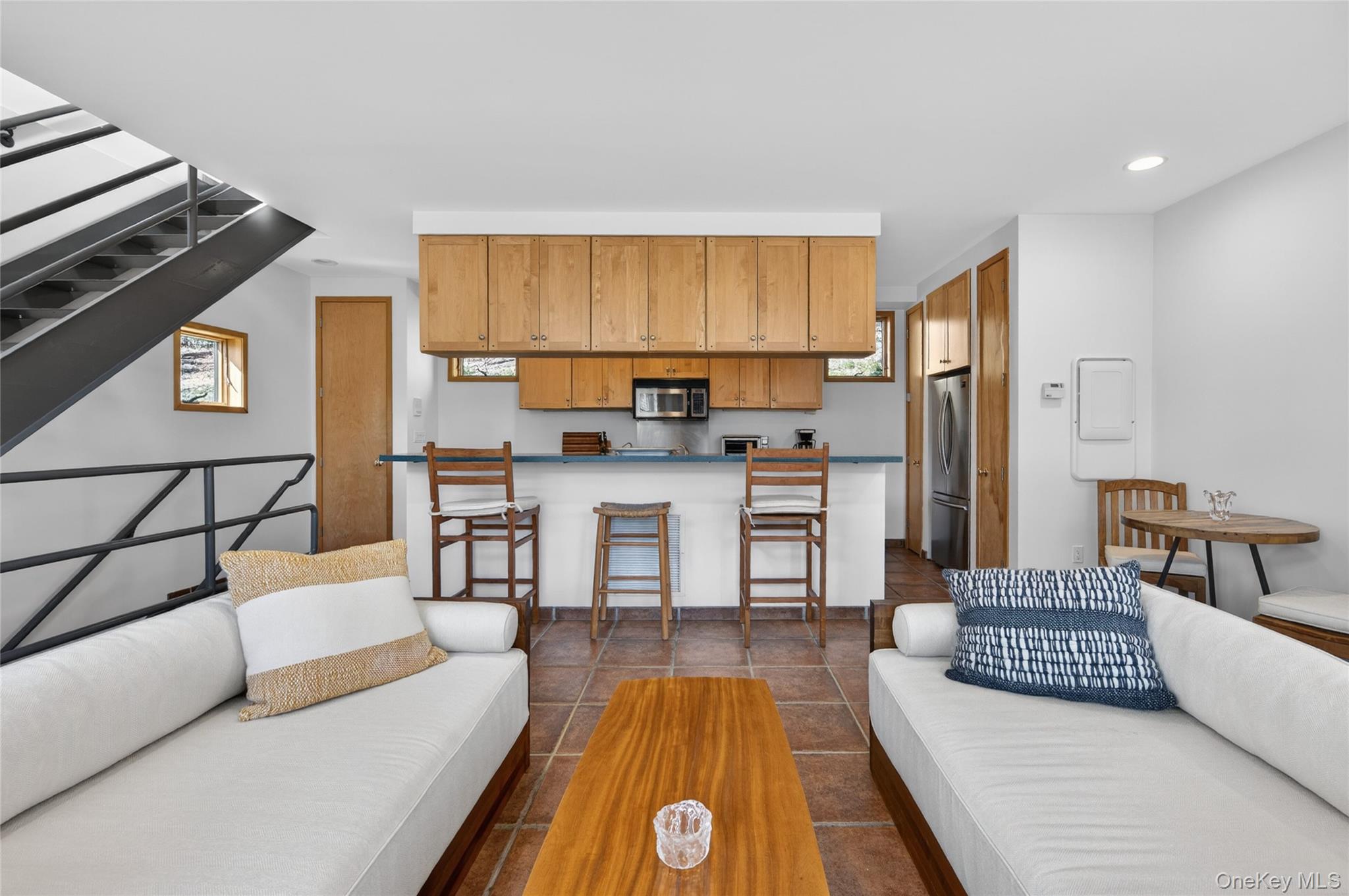 428 Harbor Road, Unit C Syosset, NY 11791 - Photo 8 of 29
