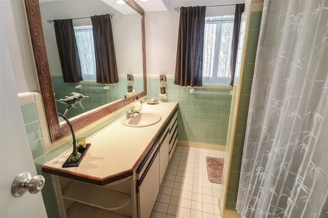 $1,299,999 | 2517 Northeast 26th Terrace, Fort Lauderdale, FL 33305