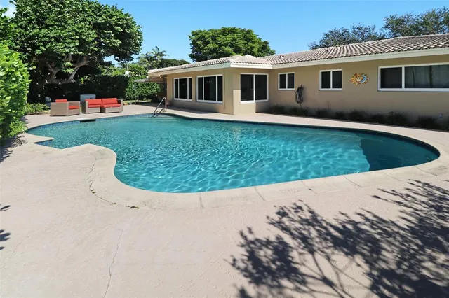 $1,299,999 | 2517 Northeast 26th Terrace, Fort Lauderdale, FL 33305