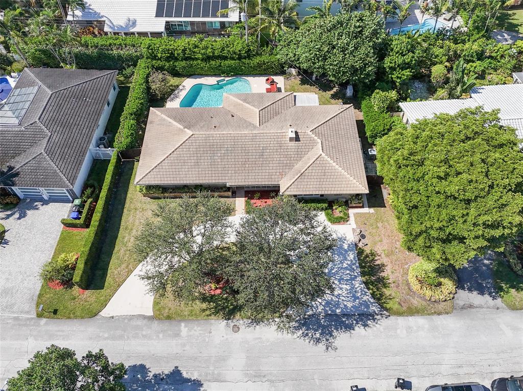 2517 Northeast 26th Terrace Fort Lauderdale, FL 33305 - Photo 27 of 42 an aerial view of a house with garden space and street view