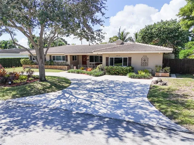 $1,299,999 | 2517 Northeast 26th Terrace, Fort Lauderdale, FL 33305