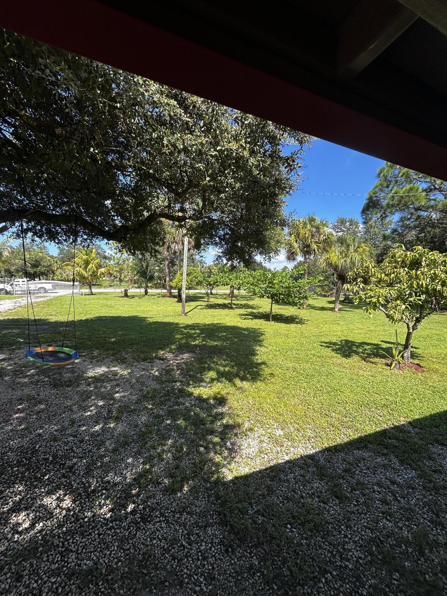 425 South Quebrada Street Clewiston, FL 33440 - Photo 2 of 56 IMG_3102