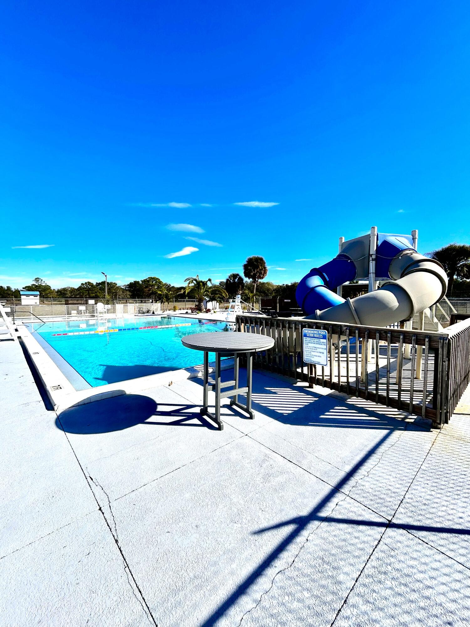 425 South Quebrada Street Clewiston, FL 33440 - Photo 36 of 56 a view of a chairs and table on the terrace