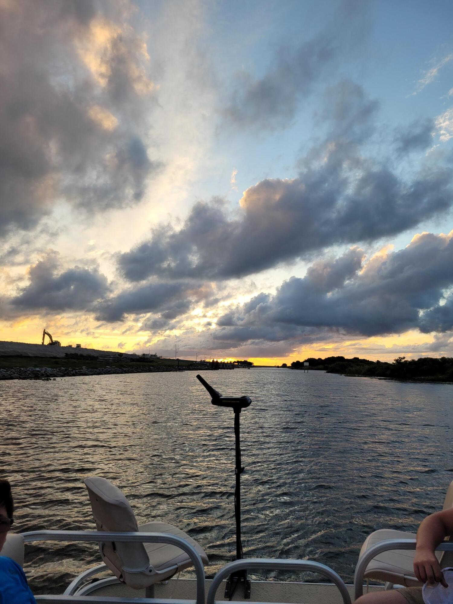 425 South Quebrada Street Clewiston, FL 33440 - Photo 38 of 56 a view of a terrace with lake view