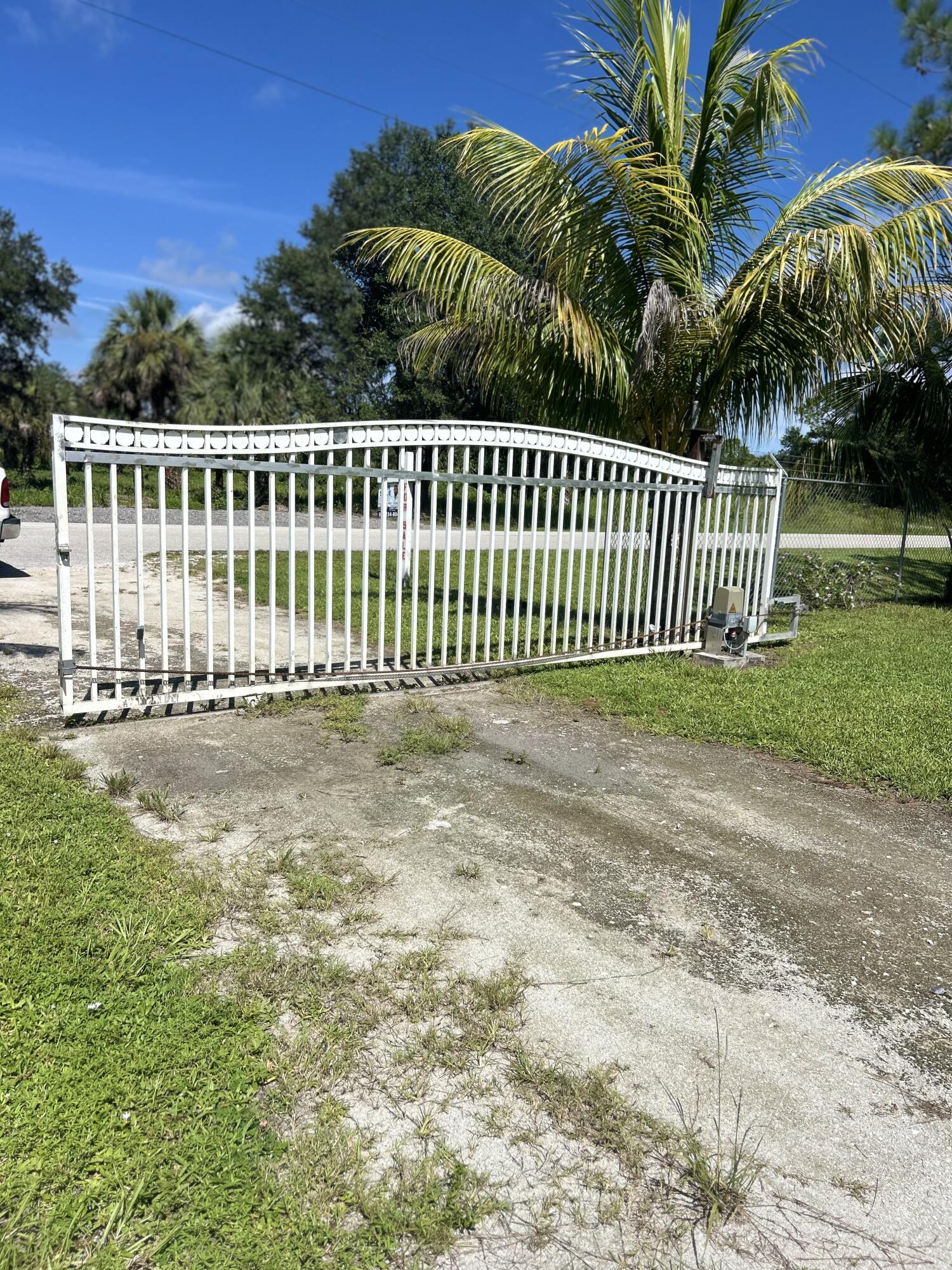 425 South Quebrada Street Clewiston, FL 33440 - Photo 54 of 56 IMG_3104