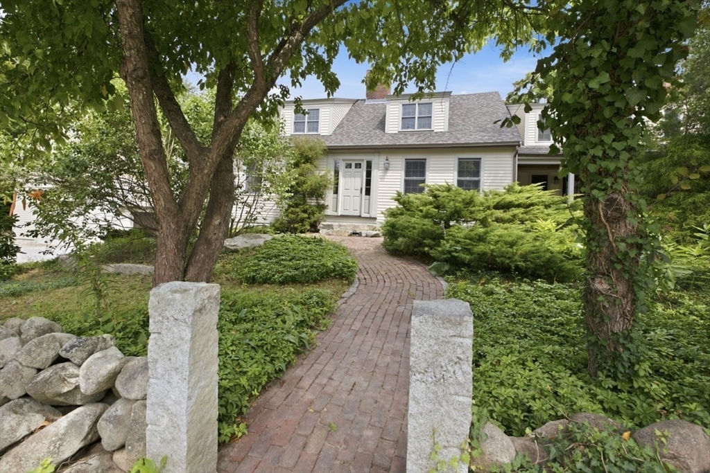 338 Clapp Road Scituate, MA 02066 - Photo 2 of 42