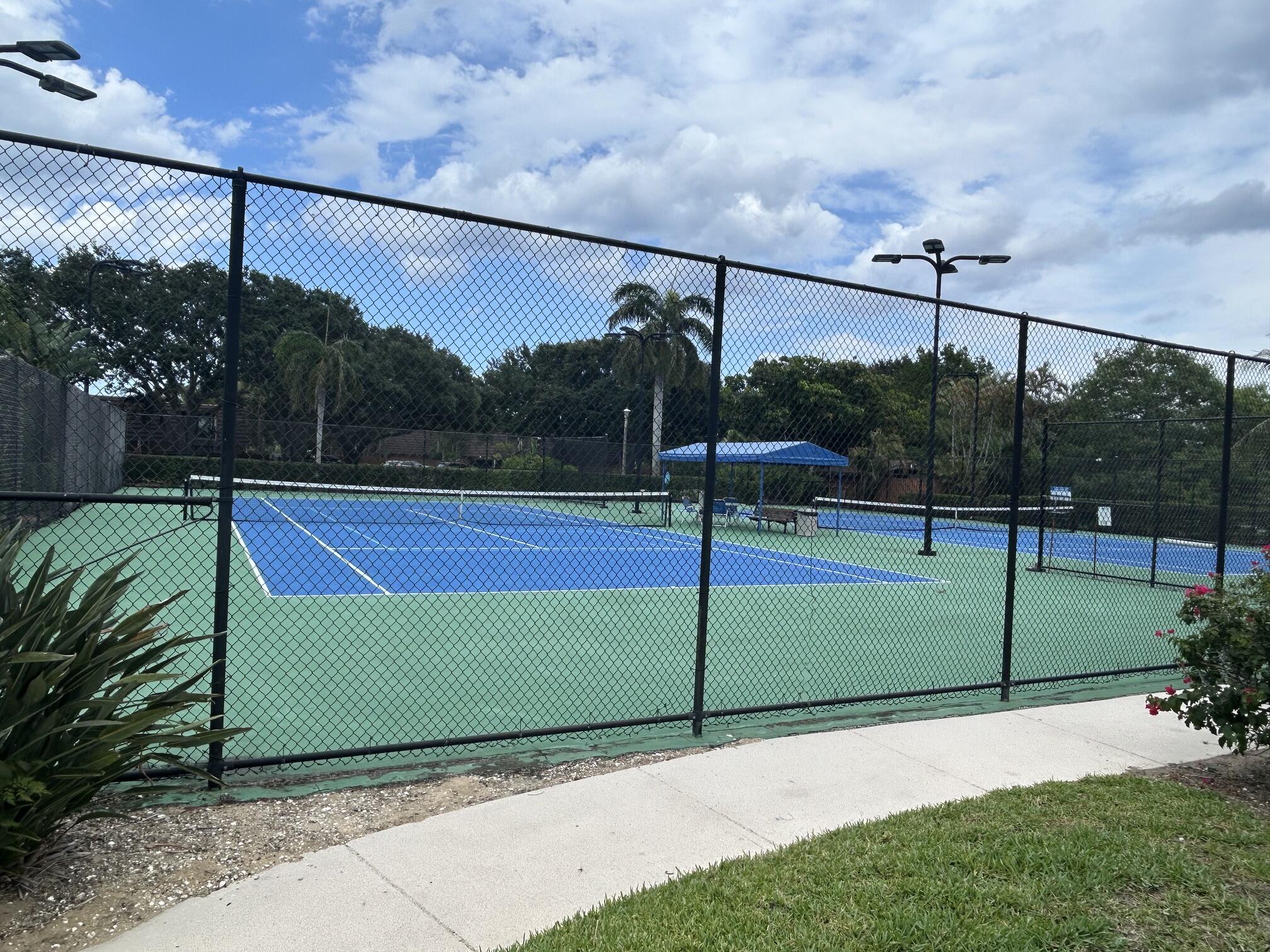 1007 10th Court Jupiter, FL 33477 - Photo 24 of 26 Tennis