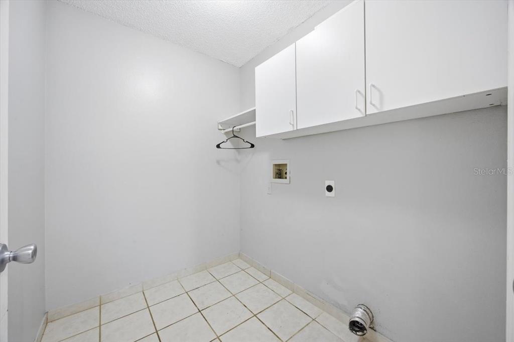 364 Nevada Loop Road Davenport, FL 33897 - Photo 13 of 26 a view of small space