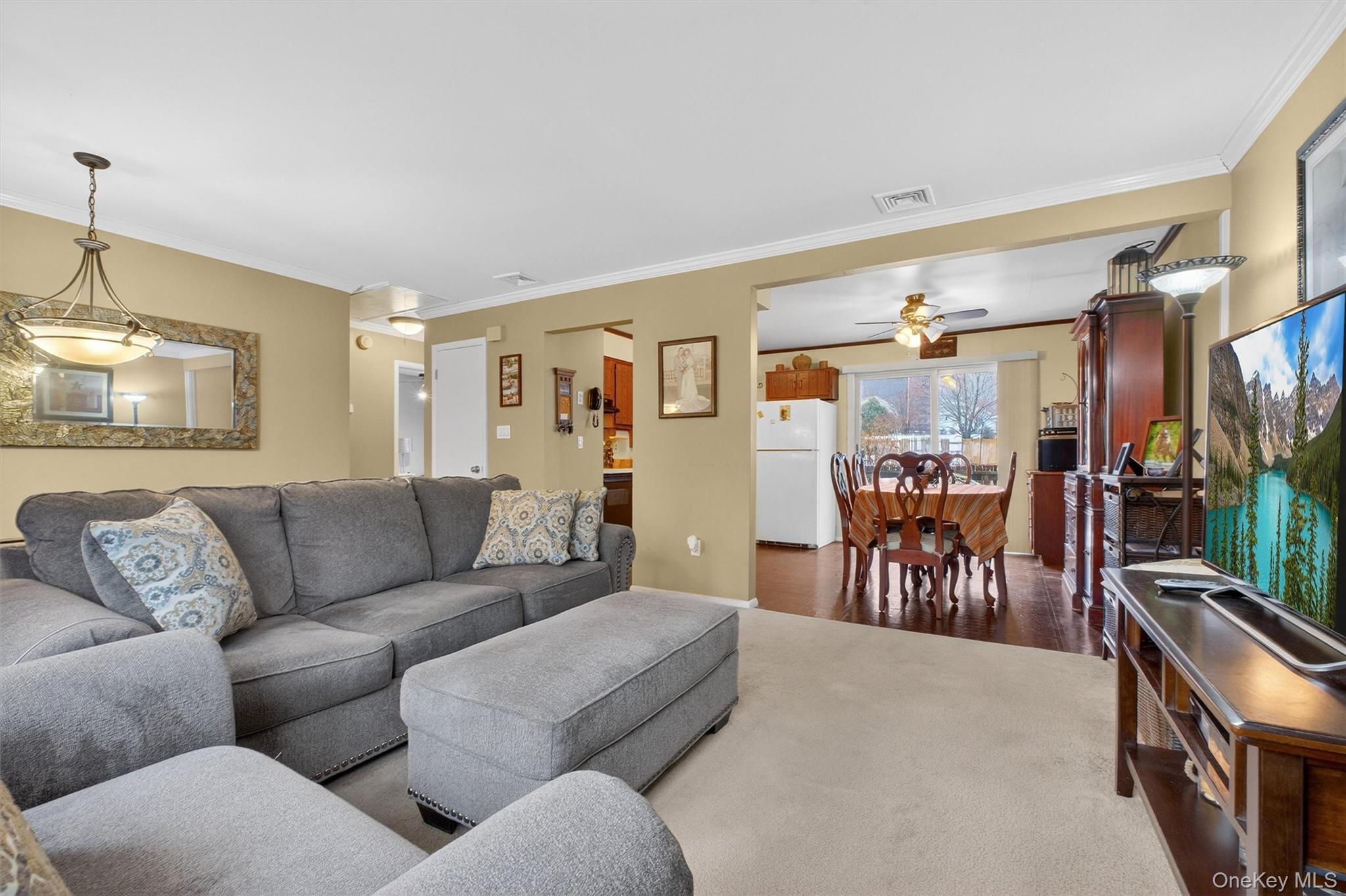 4 Pineview Road Beacon, NY 12508 - Photo 3 of 18