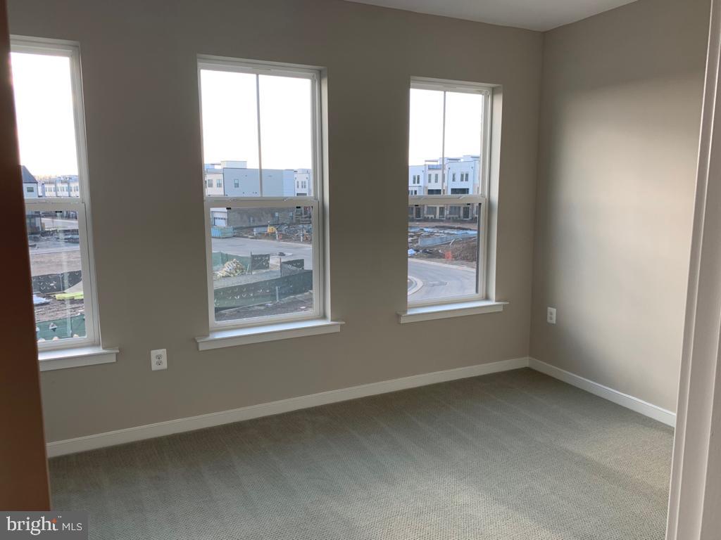 42361 Zebulon Square Ashburn, VA 20148 - Photo 14 of 18