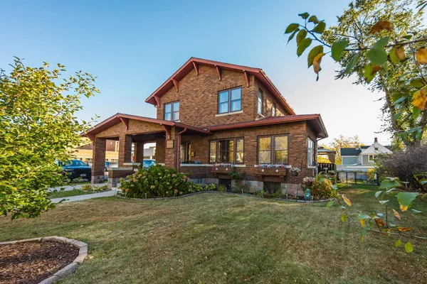 $340,000 | 1053 Lake Avenue, Detroit Lakes, MN 56501