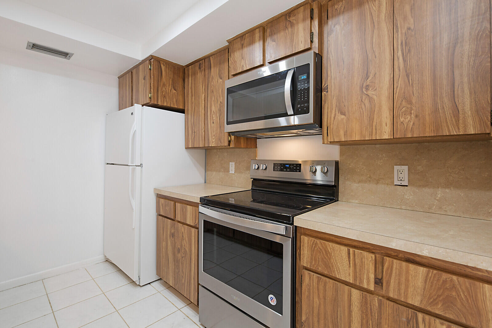1919 19th Lane Greenacres, FL 33463 - Photo 8 of 25 Kitchen